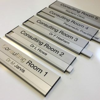 Aluminium interchangeable door sign