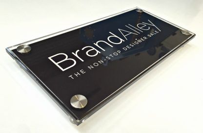 brand alley sign