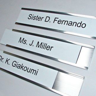 Changeable metal room sign