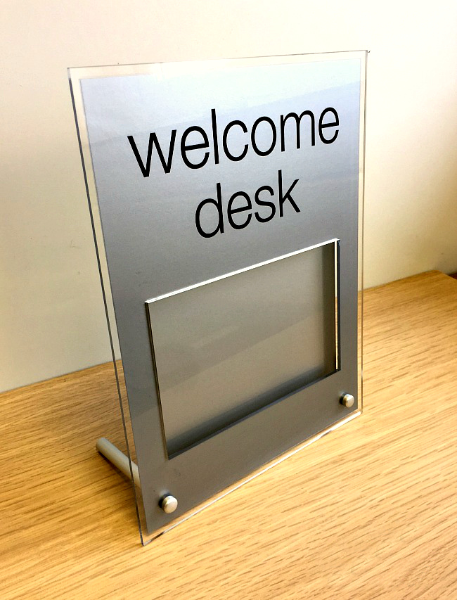 Interchangeable Welcome Desk Sign with Removable Insert